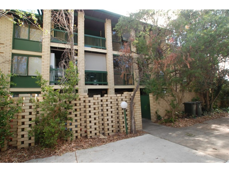 13/2 Ferguson Street, Glenelg North SA 5045