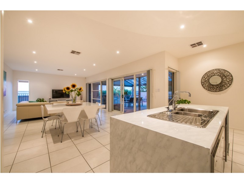 19 Harbour Drive, Seaford Rise SA 5169