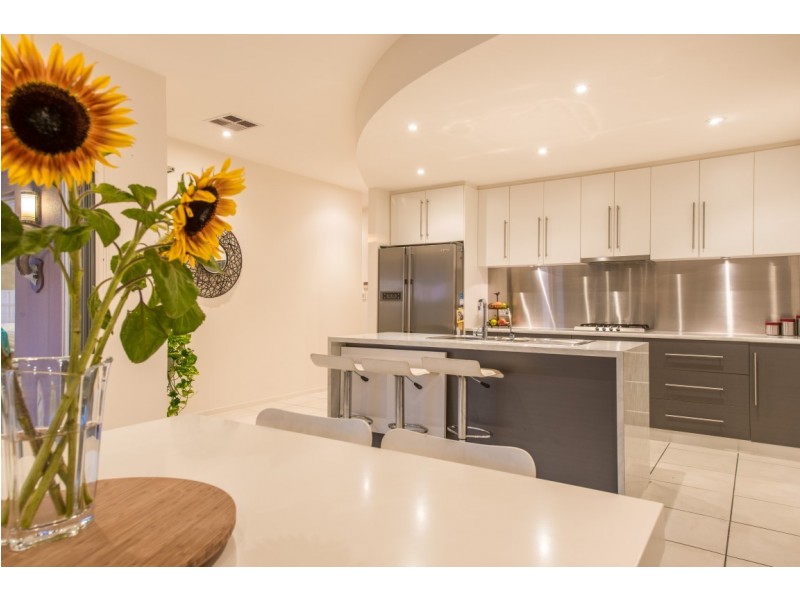 19 Harbour Drive, Seaford Rise SA 5169