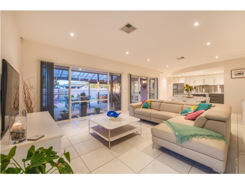 19 Harbour Drive, Seaford Rise SA 5169