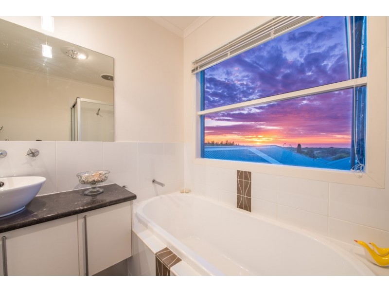 19 Harbour Drive, Seaford Rise SA 5169