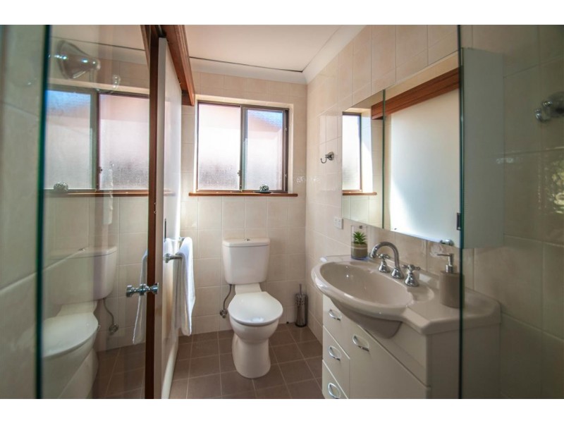 11 James Road, Happy Valley SA 5159