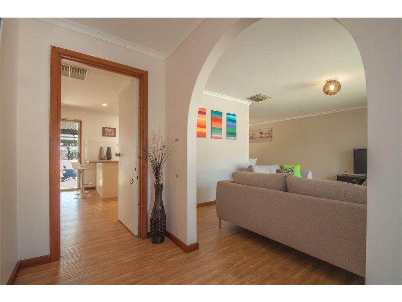 11 James Road, Happy Valley SA 5159