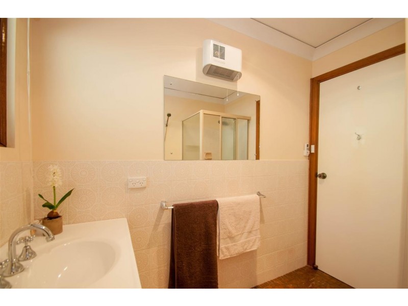 11 James Road, Happy Valley SA 5159