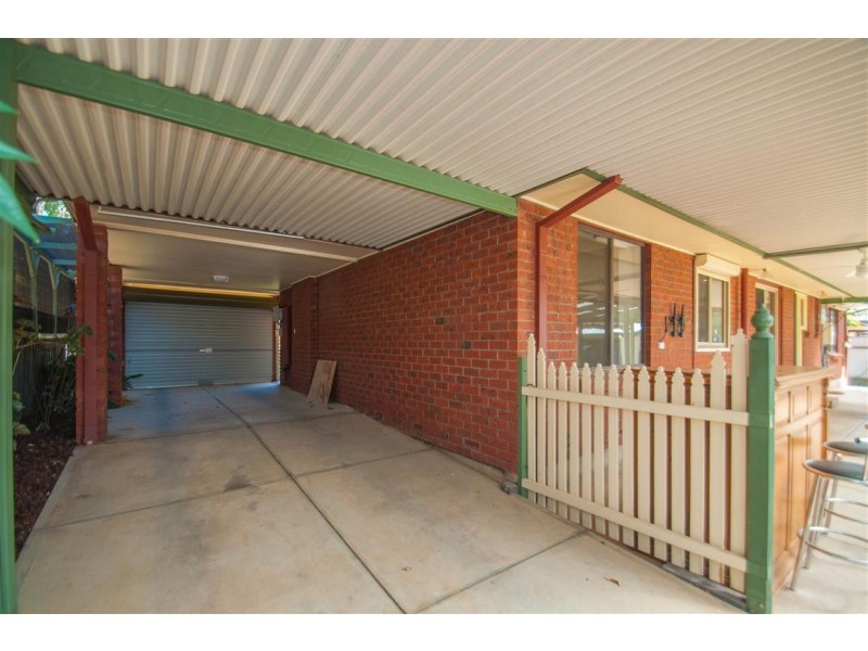 11 James Road, Happy Valley SA 5159
