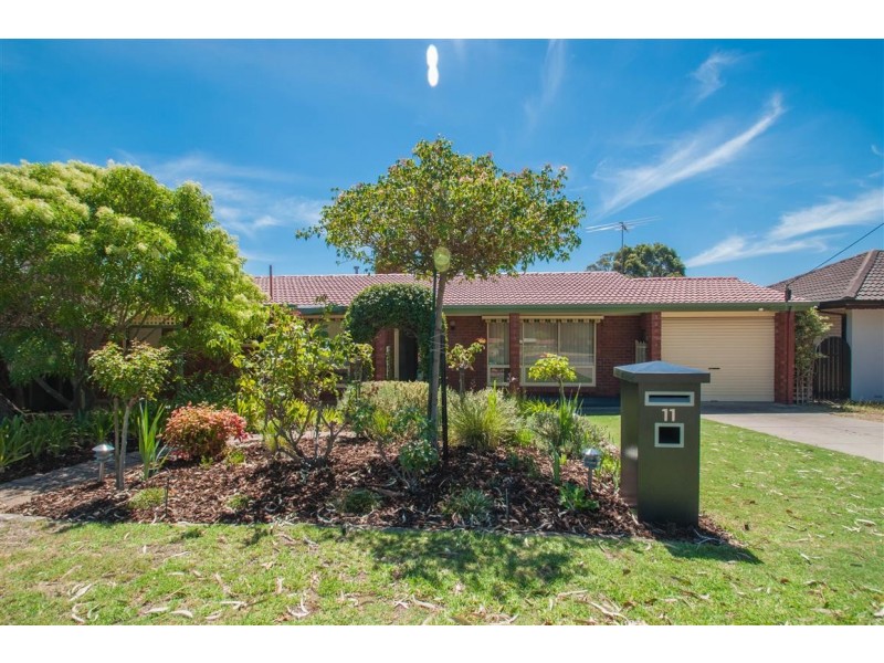 11 James Road, Happy Valley SA 5159