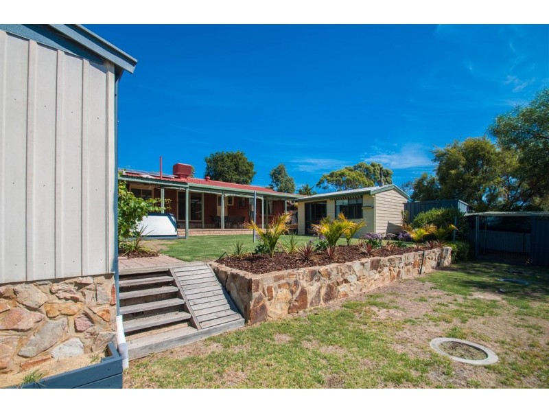 11 James Road, Happy Valley SA 5159