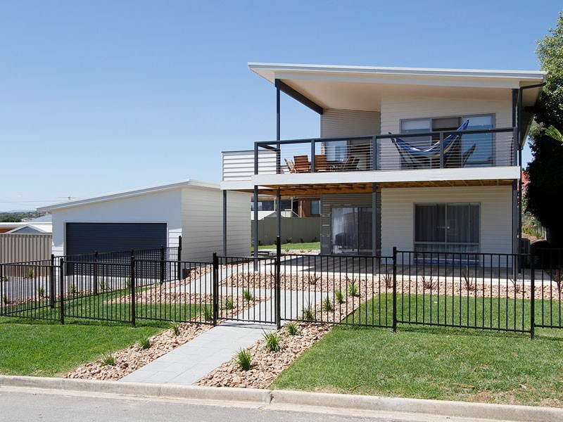 27 Bathurst Avenue, Moana SA 5169