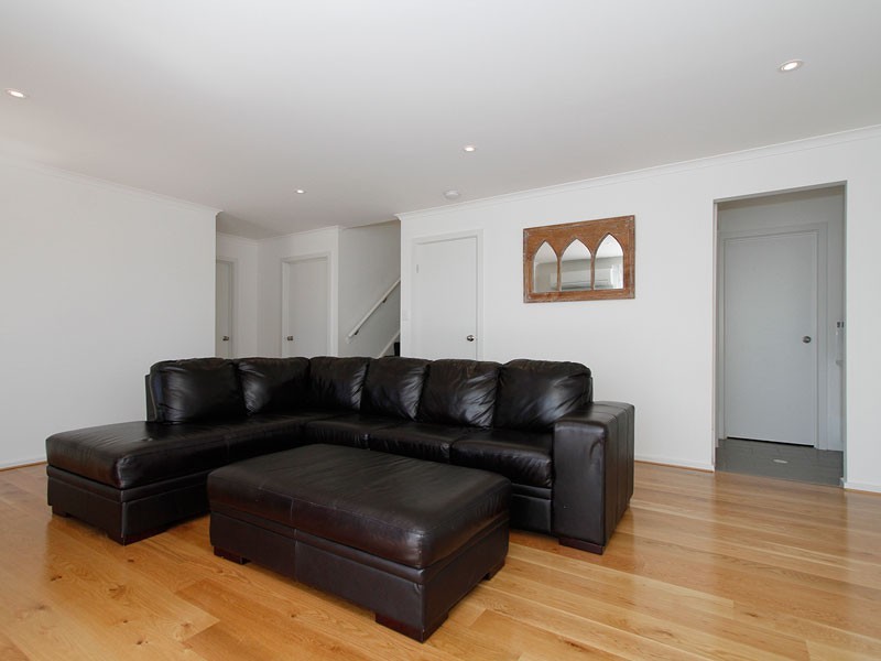 27 Bathurst Avenue, Moana SA 5169