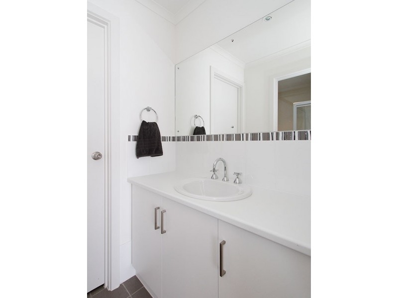27 Bathurst Avenue, Moana SA 5169