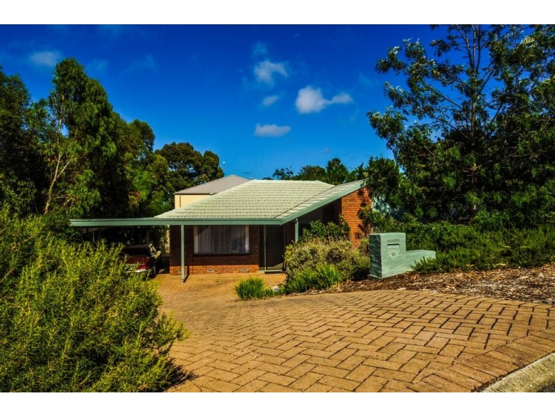 10 Magnolia Avenue, Happy Valley SA 5159