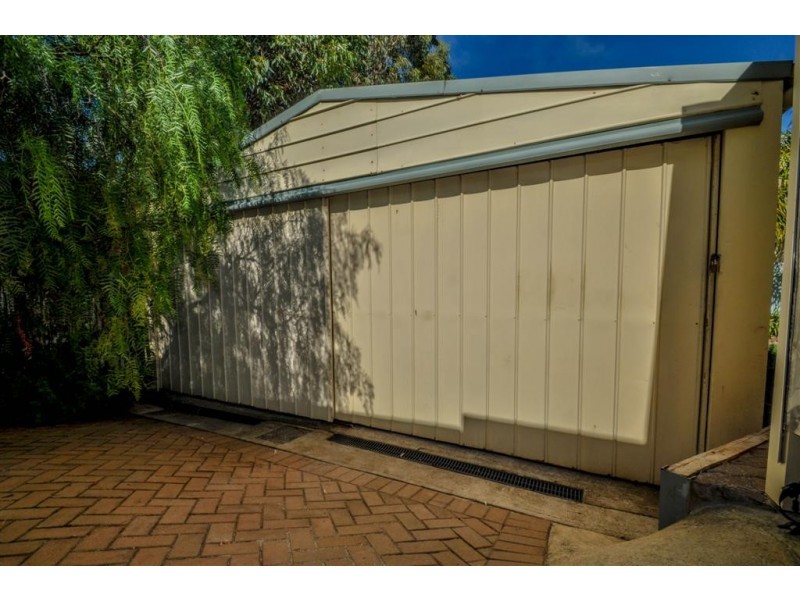 10 Magnolia Avenue, Happy Valley SA 5159