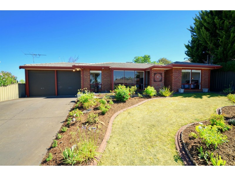 4 Oakvale Way, Hallett Cove SA 5158