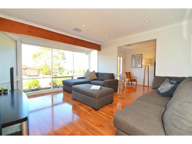 4 Oakvale Way, Hallett Cove SA 5158