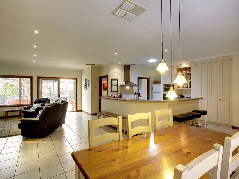 35 Waverley Drive, Willunga SA 5172