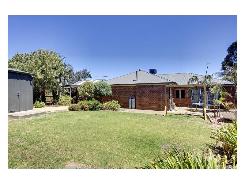 35 Waverley Drive, Willunga SA 5172