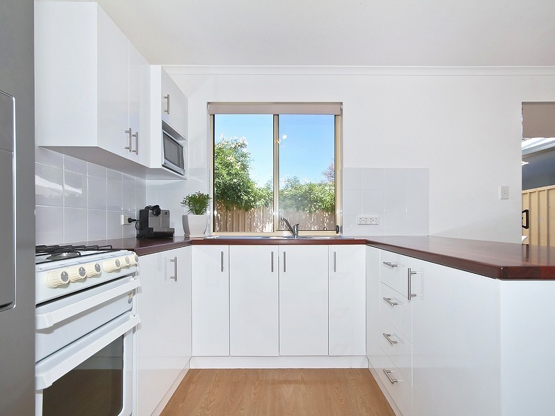 2/26 Myrtle Grove, Clovelly Park SA 5042