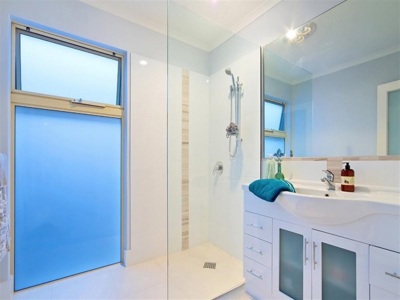 19 Ridgefield Avenue, Seaview Downs SA 5049
