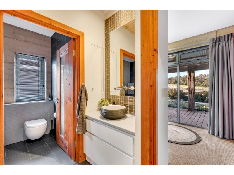 19 Bishop Road, Willunga Hill SA 5172
