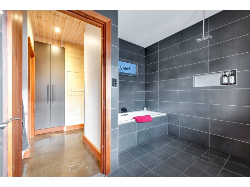 19 Bishop Road, Willunga Hill SA 5172