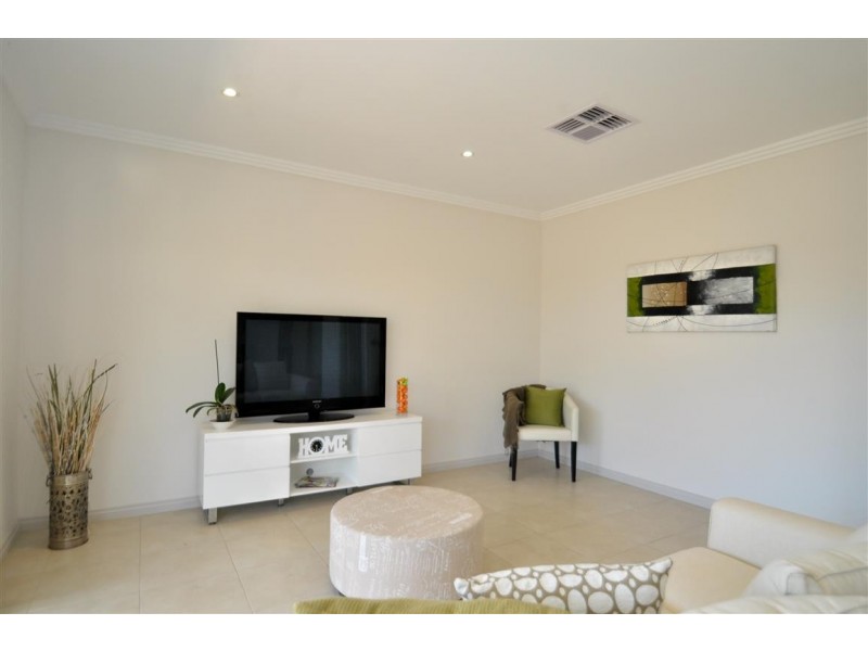11 Atlantis Avenue, Seaford Meadows SA 5169