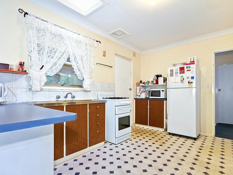 30 Carbenet Drive, Hackham SA 5163