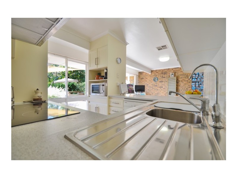1 Grassdale Rise, Aberfoyle Park SA 5159