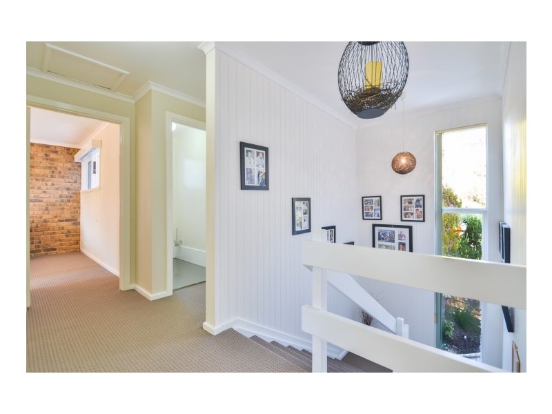 1 Grassdale Rise, Aberfoyle Park SA 5159