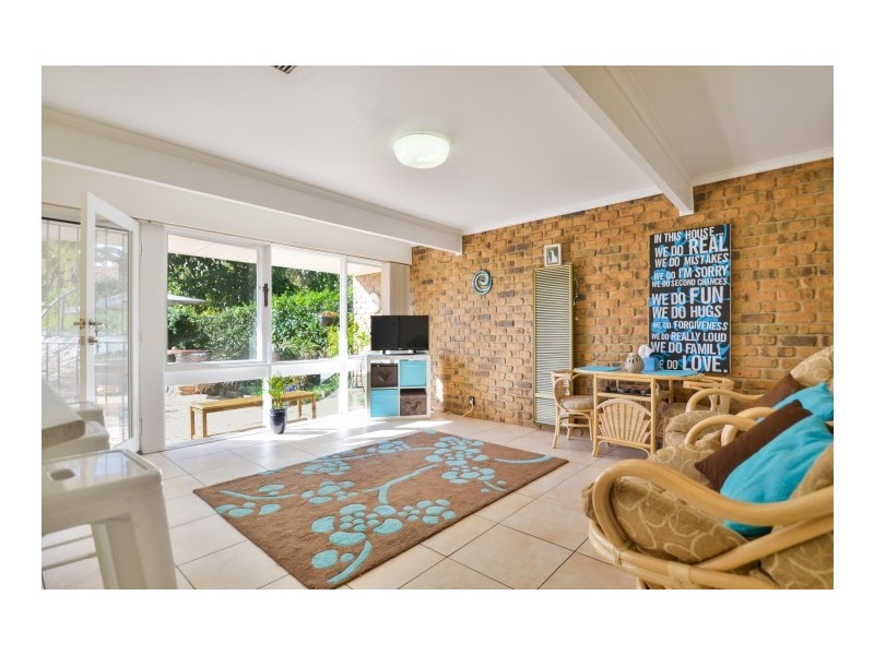 1 Grassdale Rise, Aberfoyle Park SA 5159