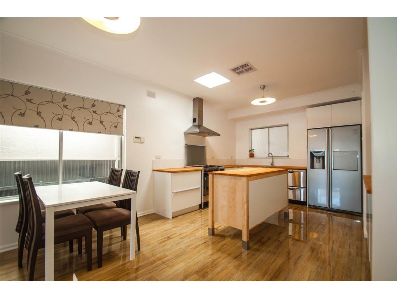 12 Corpe Avenue, Port Noarlunga SA 5167