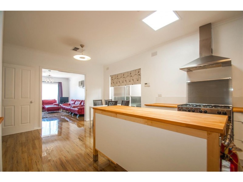 12 Corpe Avenue, Port Noarlunga SA 5167