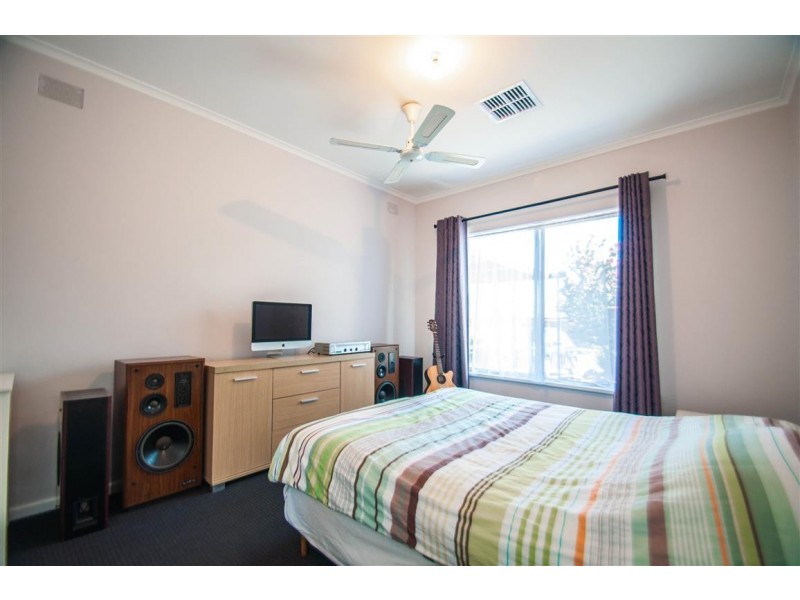 12 Corpe Avenue, Port Noarlunga SA 5167