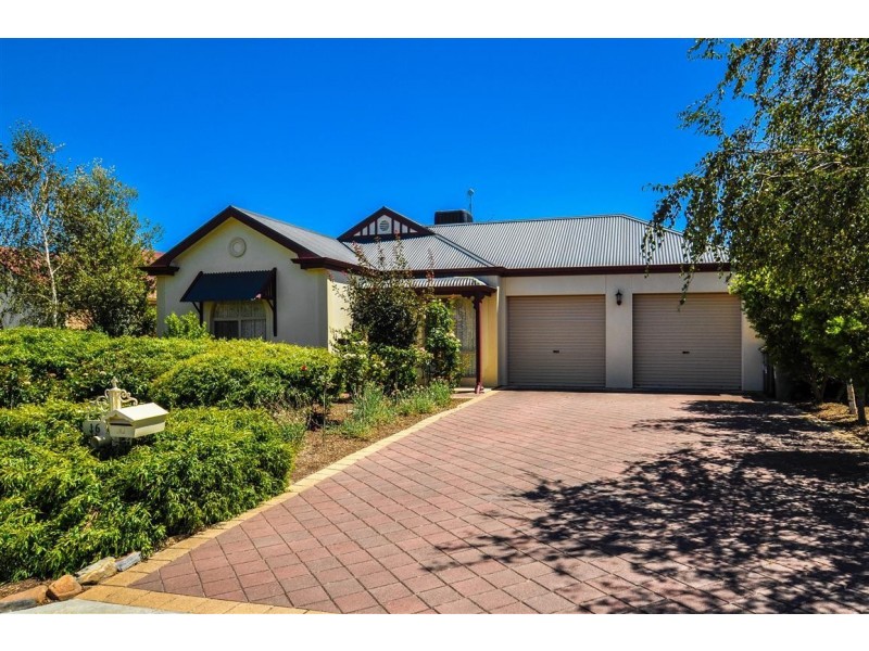 16 Alana Walk, Woodcroft SA 5162