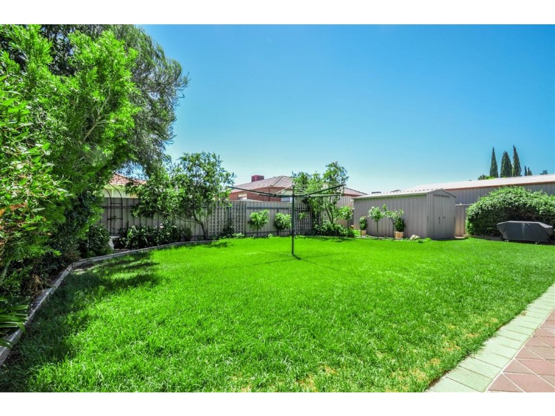 16 Alana Walk, Woodcroft SA 5162