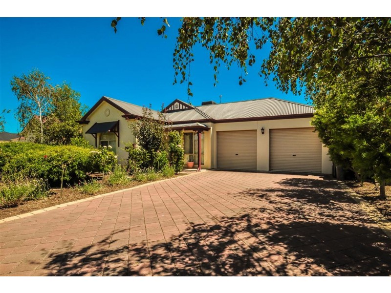 16 Alana Walk, Woodcroft SA 5162