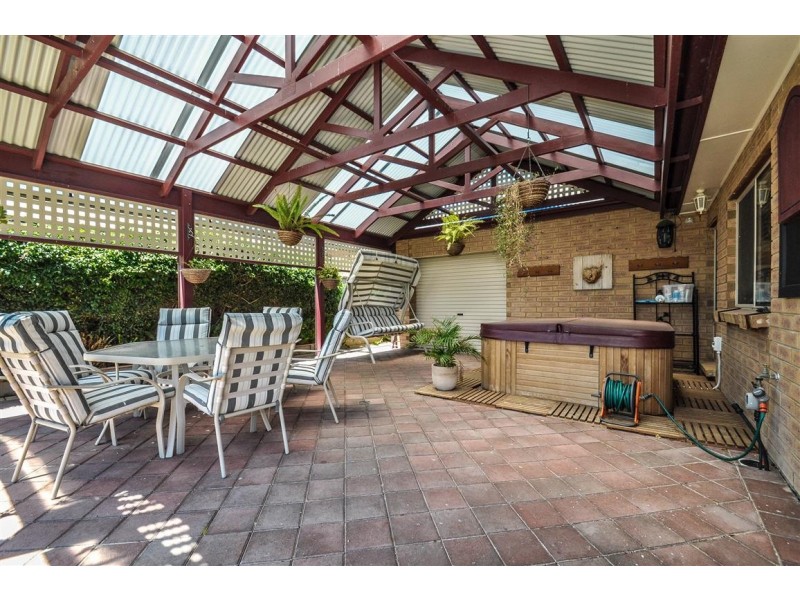 16 Alana Walk, Woodcroft SA 5162