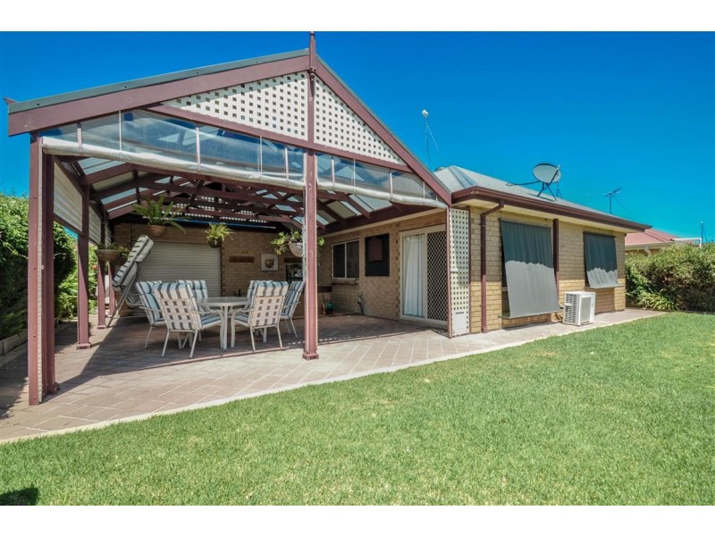 16 Alana Walk, Woodcroft SA 5162