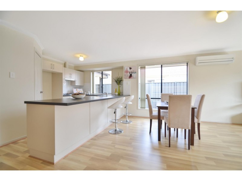 11 Oakwood Cct, Munno Para West SA 5115