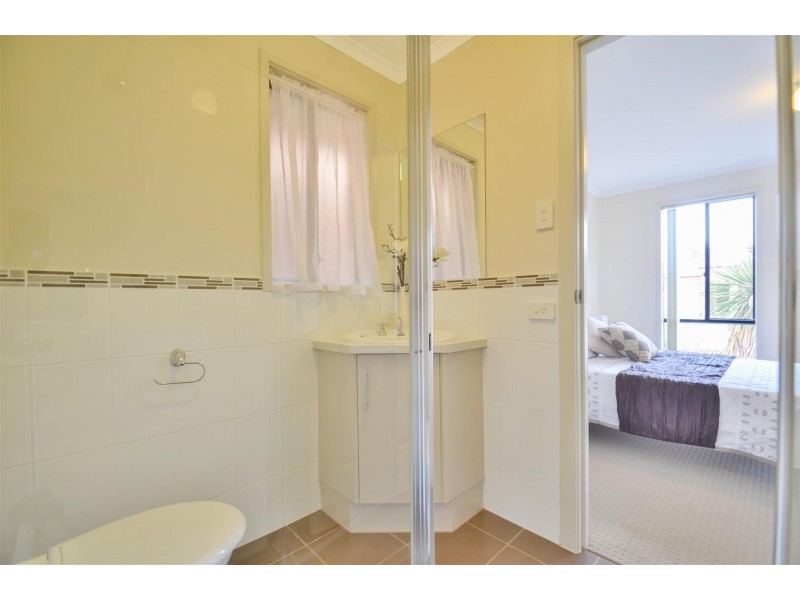 11 Oakwood Cct, Munno Para West SA 5115