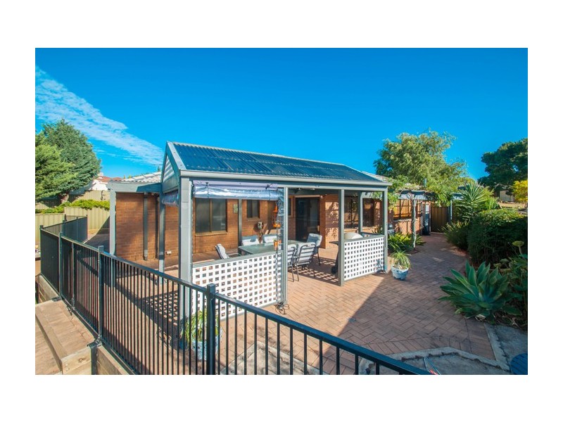 28 Doulton Drive, Trott Park SA 5158