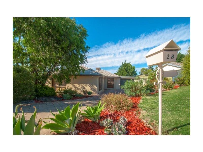 28 Doulton Drive, Trott Park SA 5158