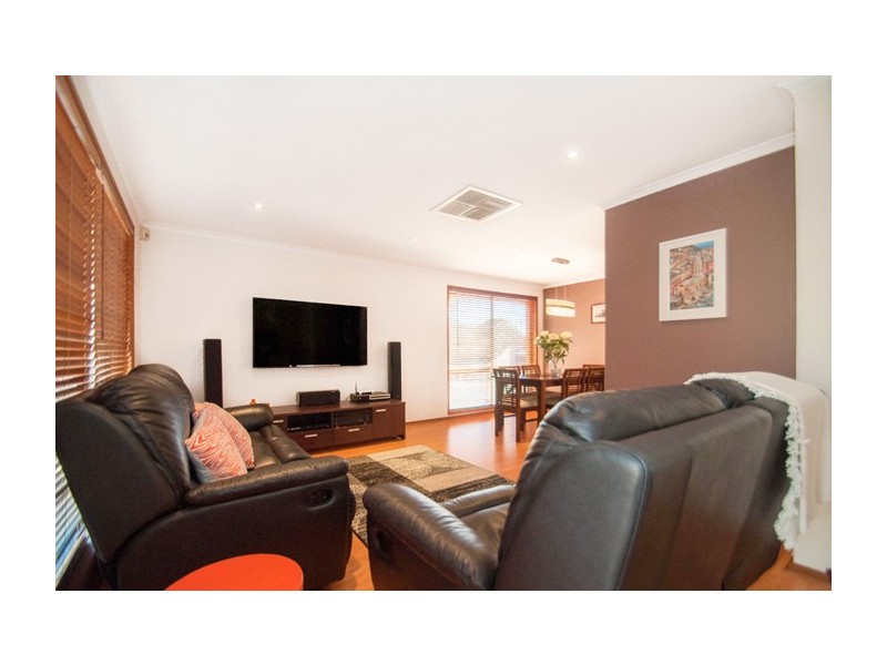 28 Doulton Drive, Trott Park SA 5158