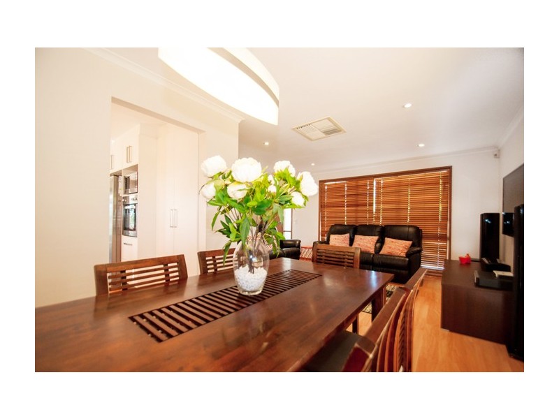 28 Doulton Drive, Trott Park SA 5158