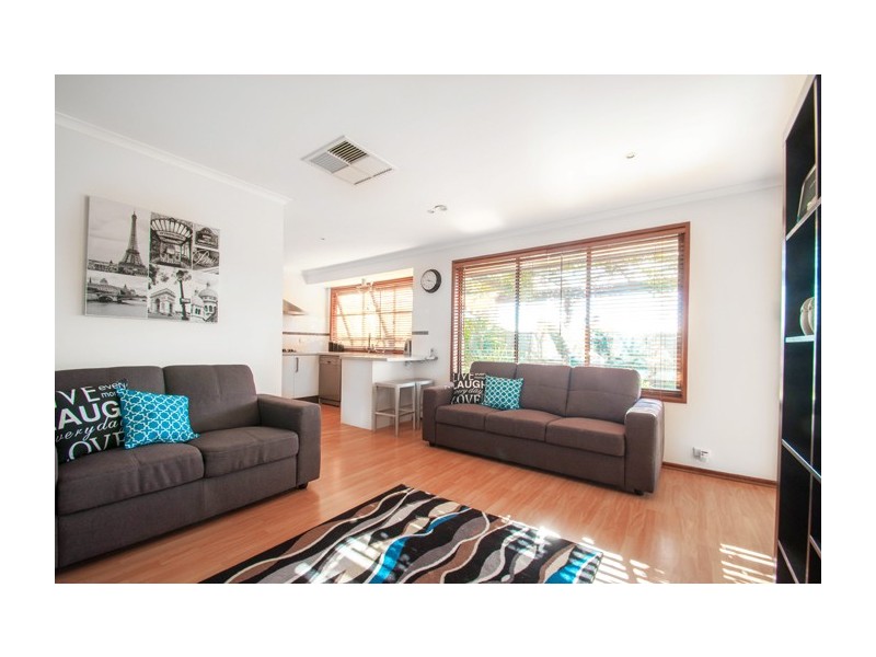 28 Doulton Drive, Trott Park SA 5158