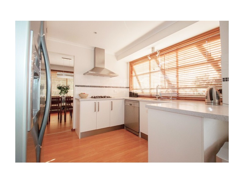 28 Doulton Drive, Trott Park SA 5158