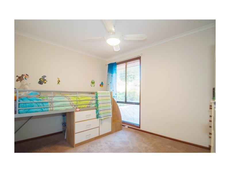 28 Doulton Drive, Trott Park SA 5158