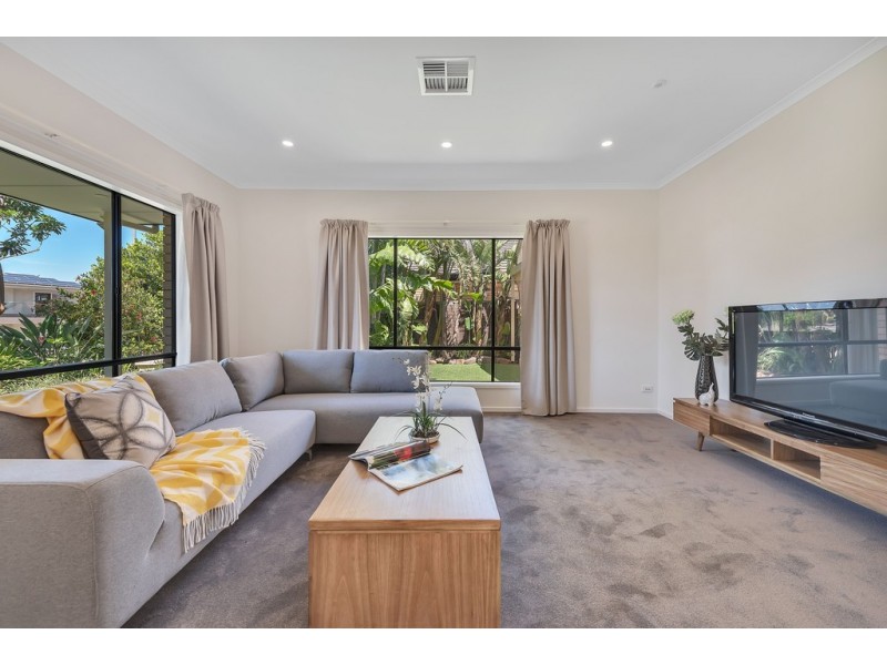 90 Grand Boulevard, Seaford Rise SA 5169