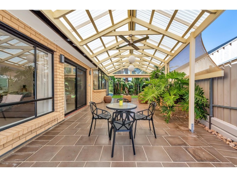 90 Grand Boulevard, Seaford Rise SA 5169