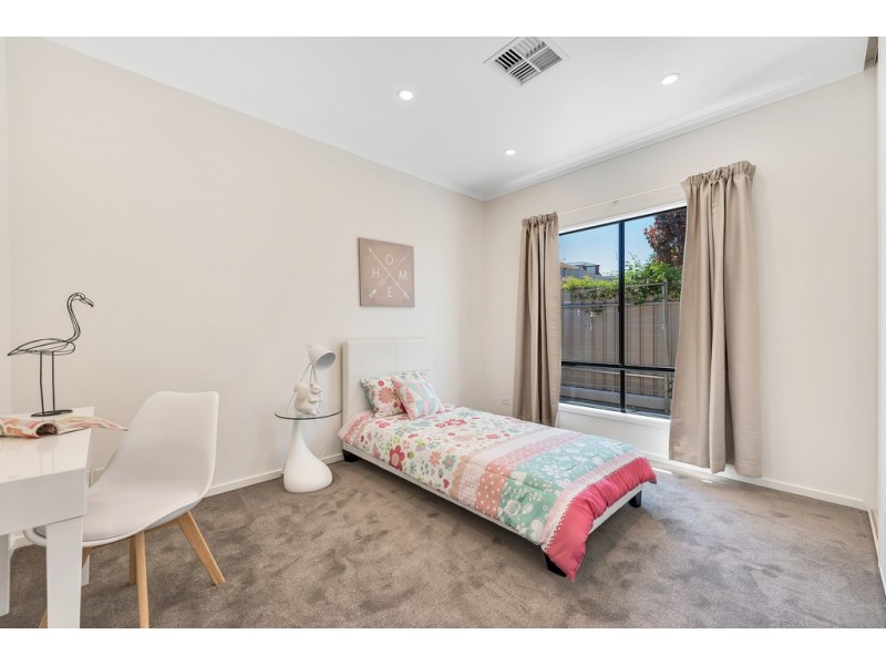 90 Grand Boulevard, Seaford Rise SA 5169