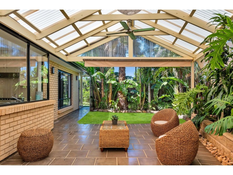 90 Grand Boulevard, Seaford Rise SA 5169